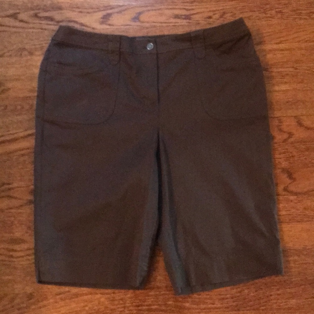 Chico’s Brown Bermuda shorts